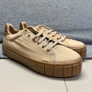 New ASOS Women’s Platform Shoes Beige Tan Canvas Sneakers‎ size 9